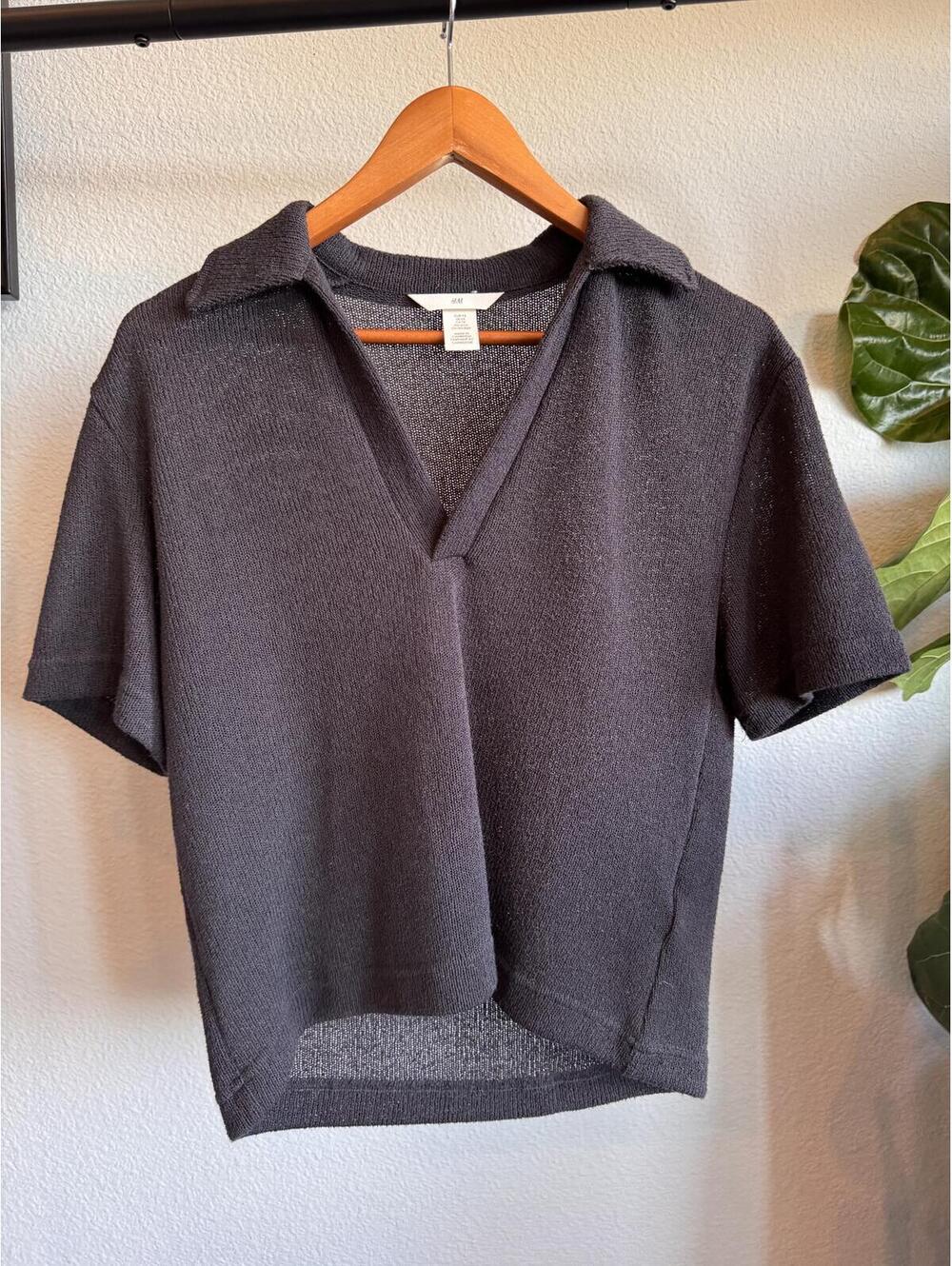 H&M Black Collared Knitted Polo Top XS Textured Short Sleeve Loose Fit - Picture 1 of 5